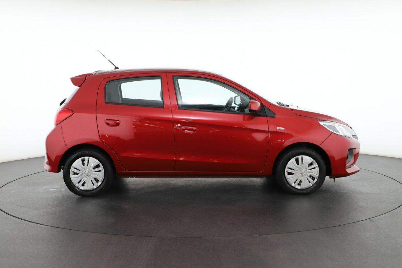 Mitsubishi Mirage image 2