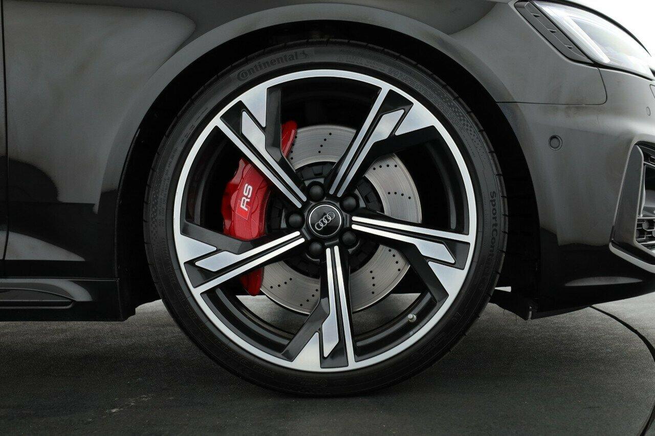 Audi Rs4 image 4