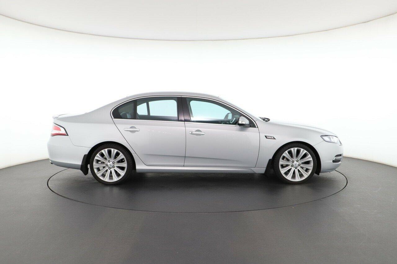 Ford Falcon image 2