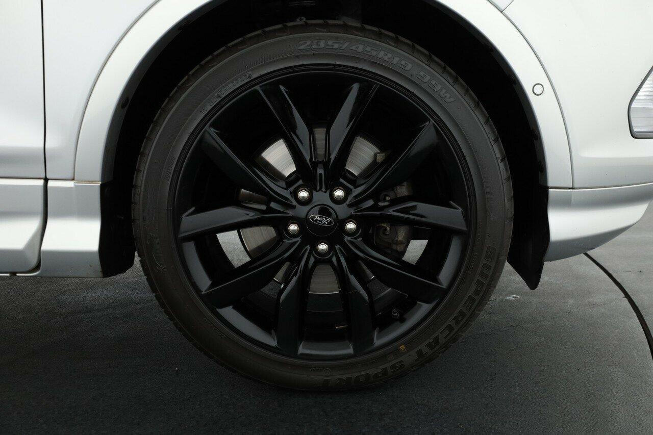 Ford Escape image 4