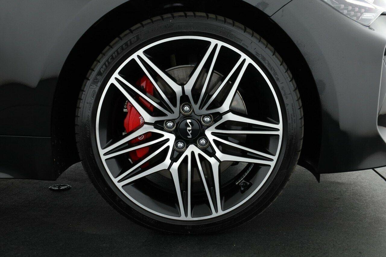 Kia Stinger image 4