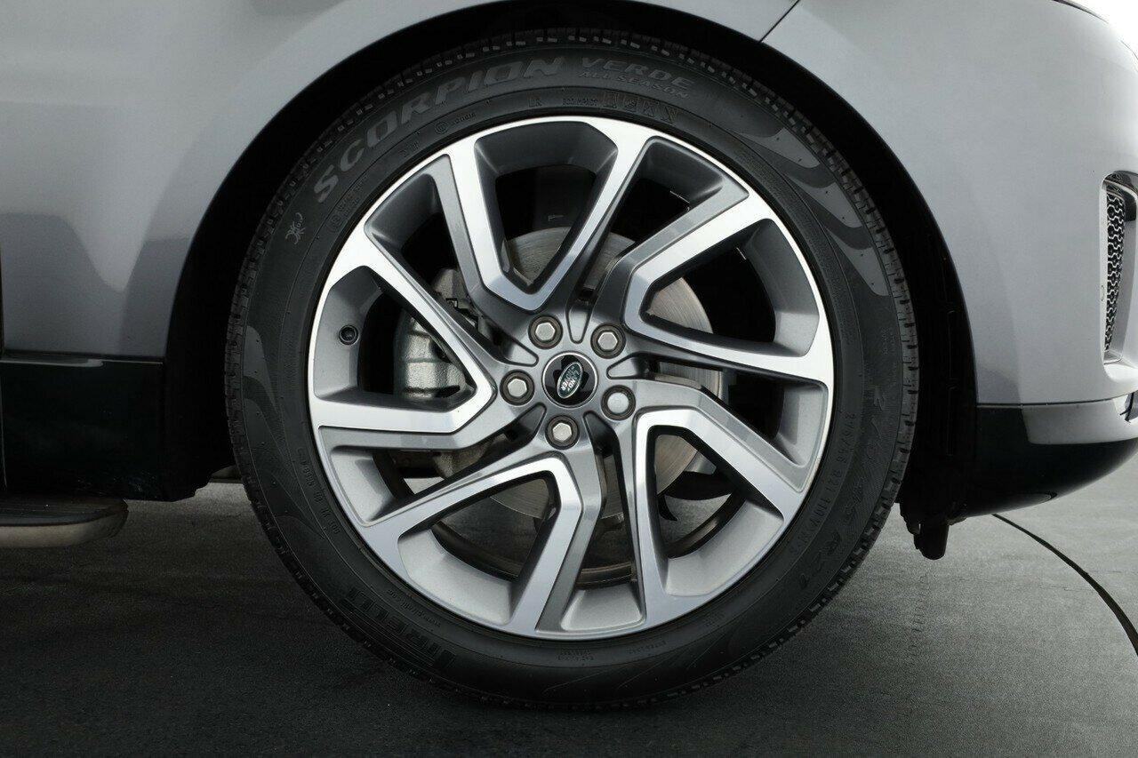 Land Rover Range Rover Sport image 4