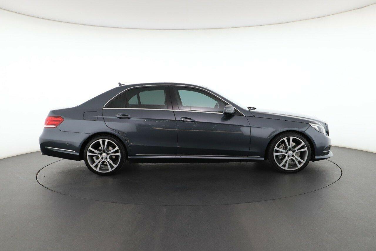 Mercedes Benz E-class image 3