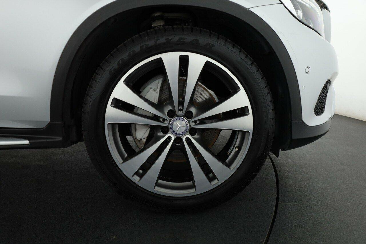 Mercedes Benz Glc-class image 4