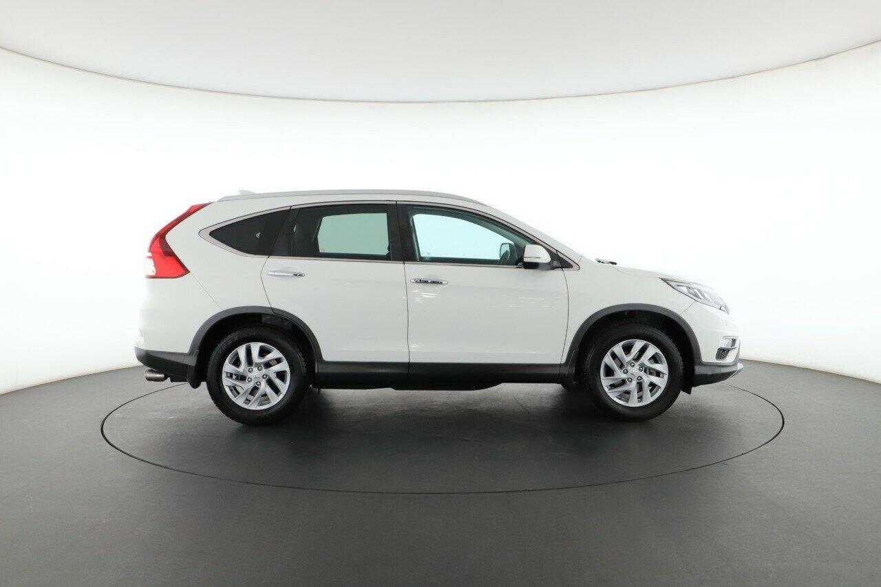 Honda Cr-v image 2