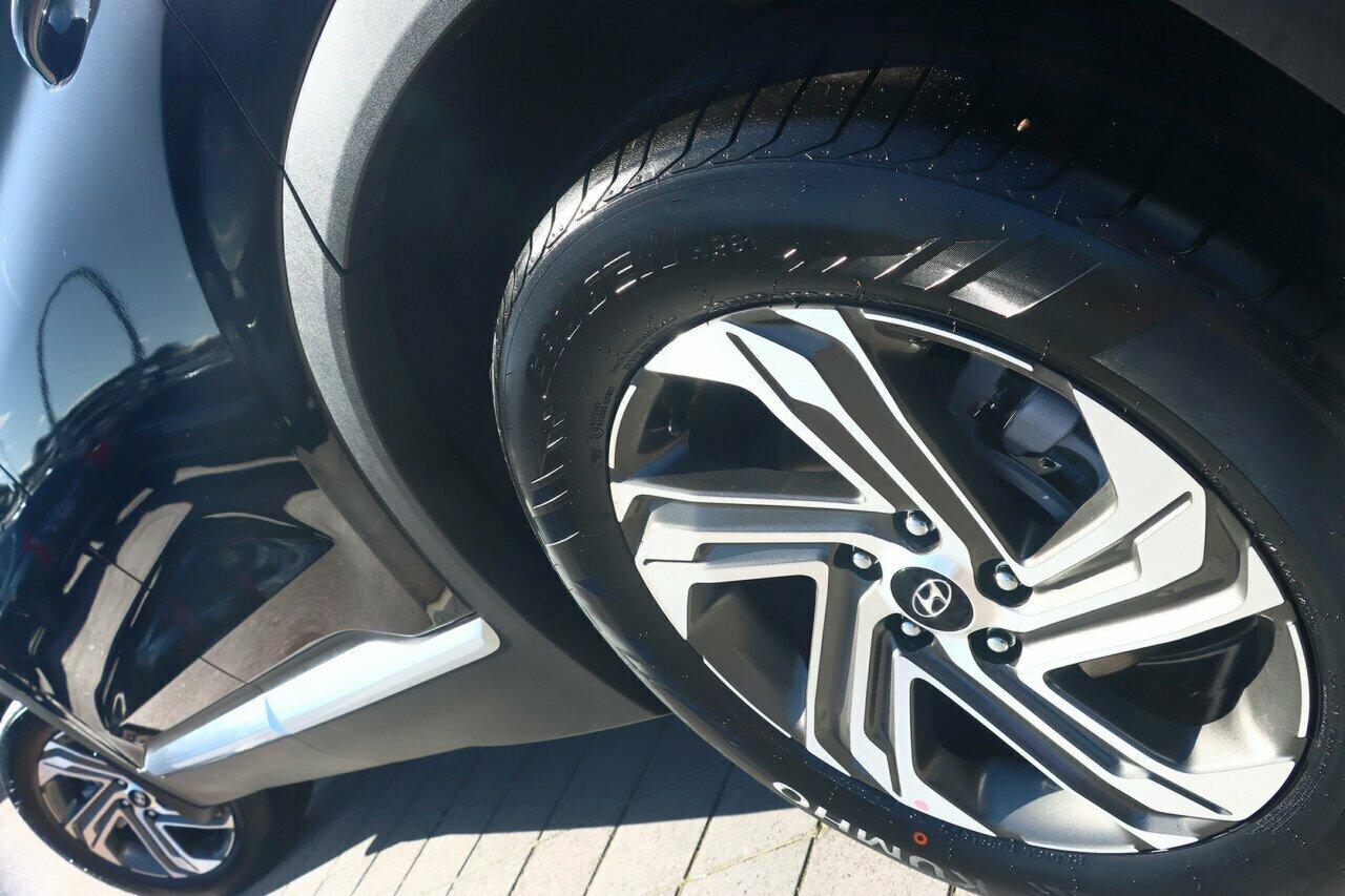 Hyundai Santa Fe image 4
