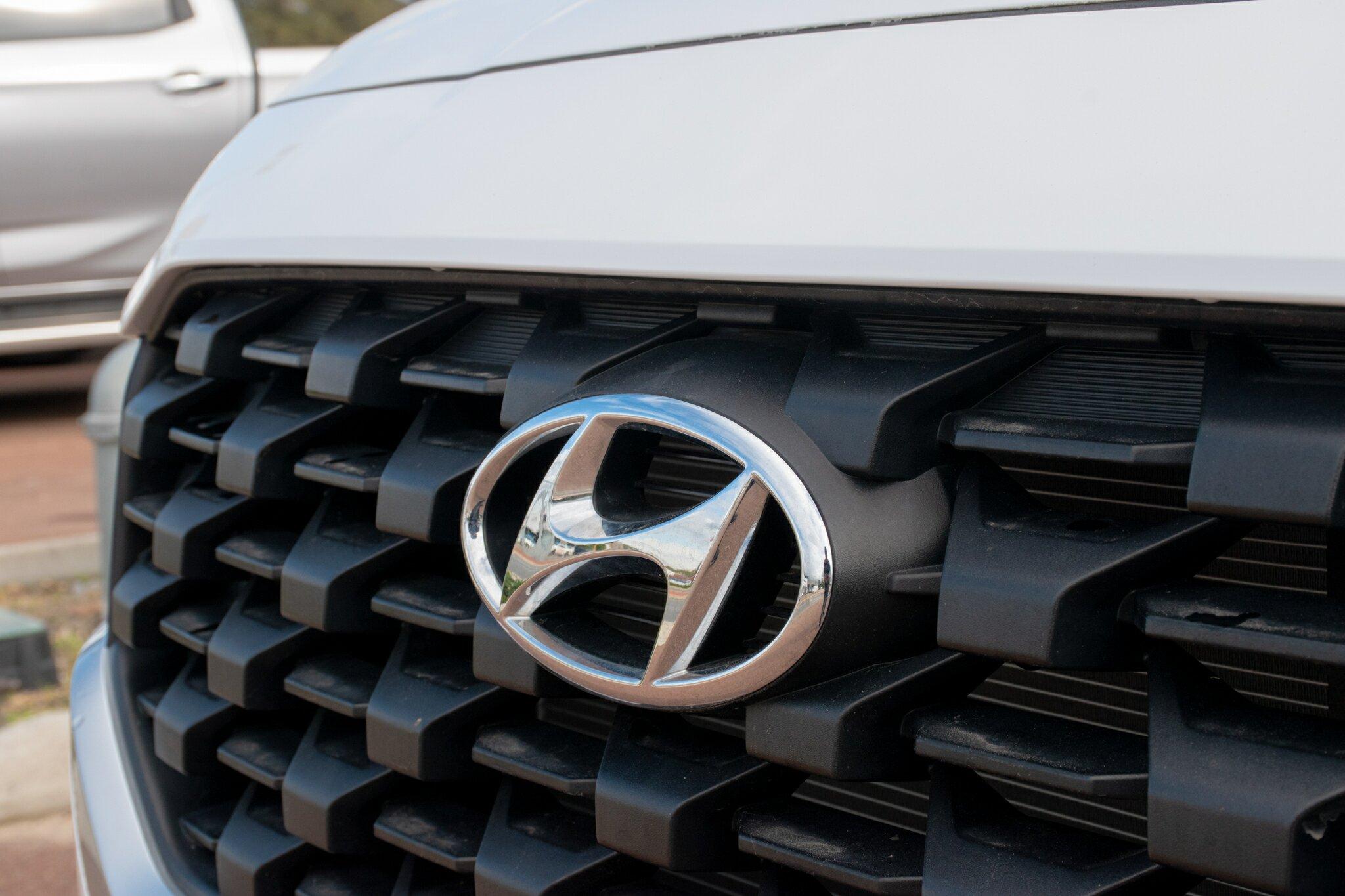 Hyundai Santa Fe image 4
