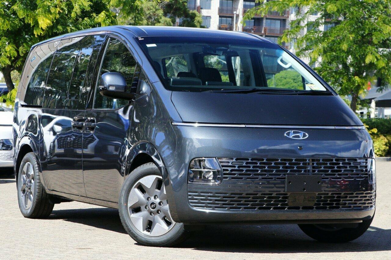 Hyundai Staria image 1