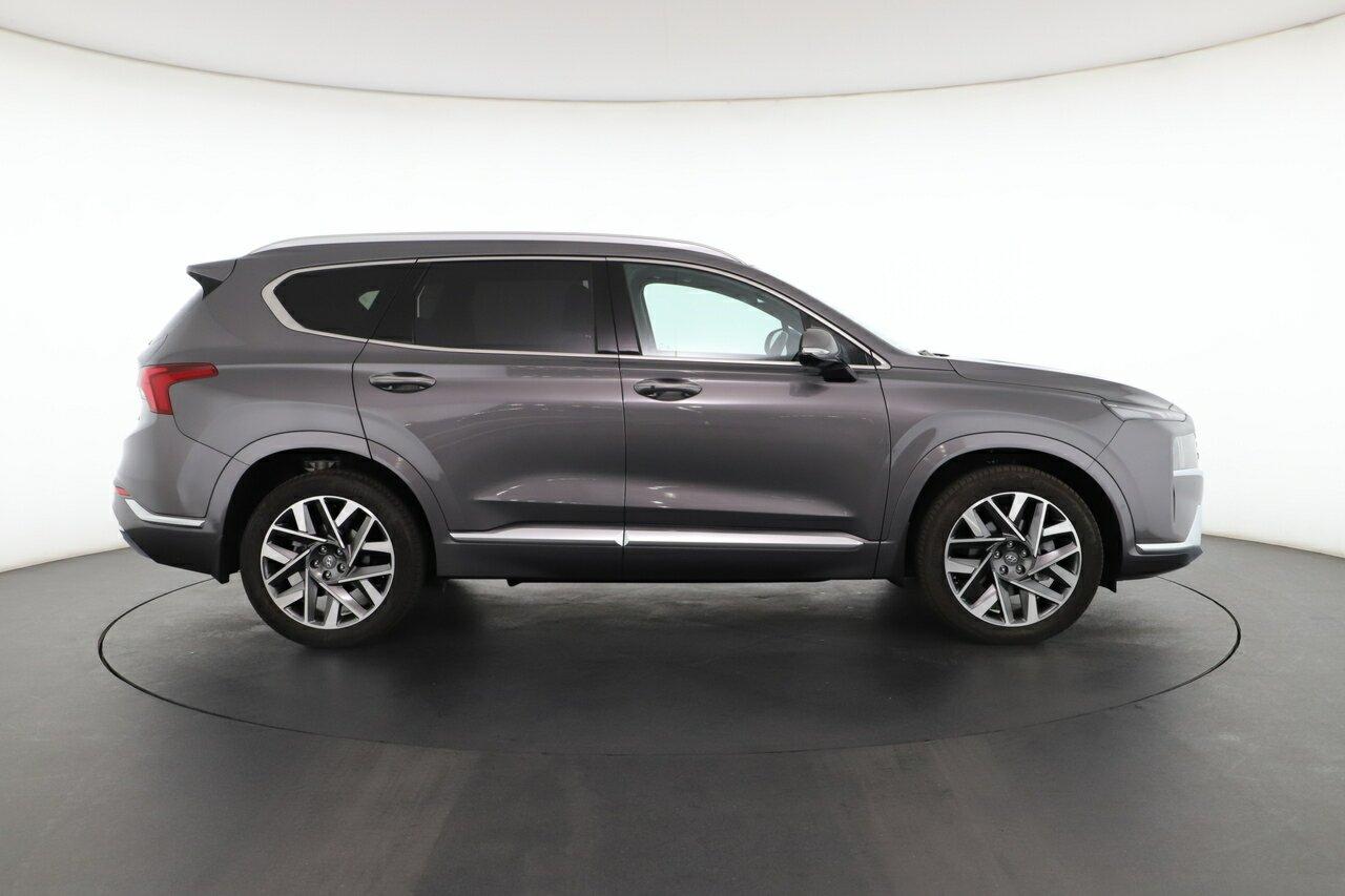 Hyundai Santa Fe image 2