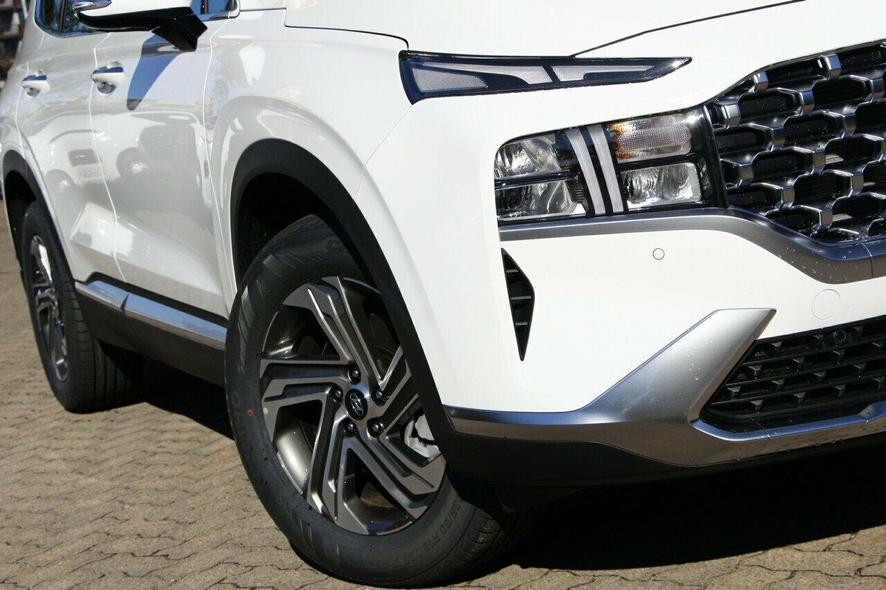 Hyundai Santa Fe image 2