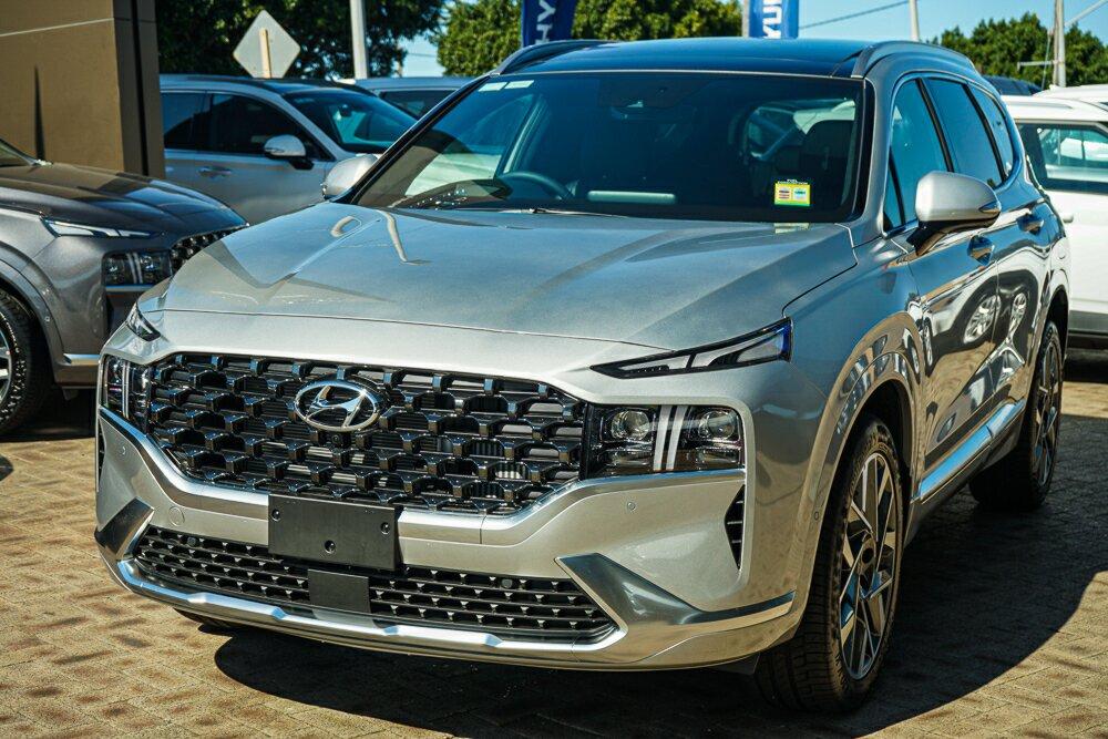 Hyundai Santa Fe image 4