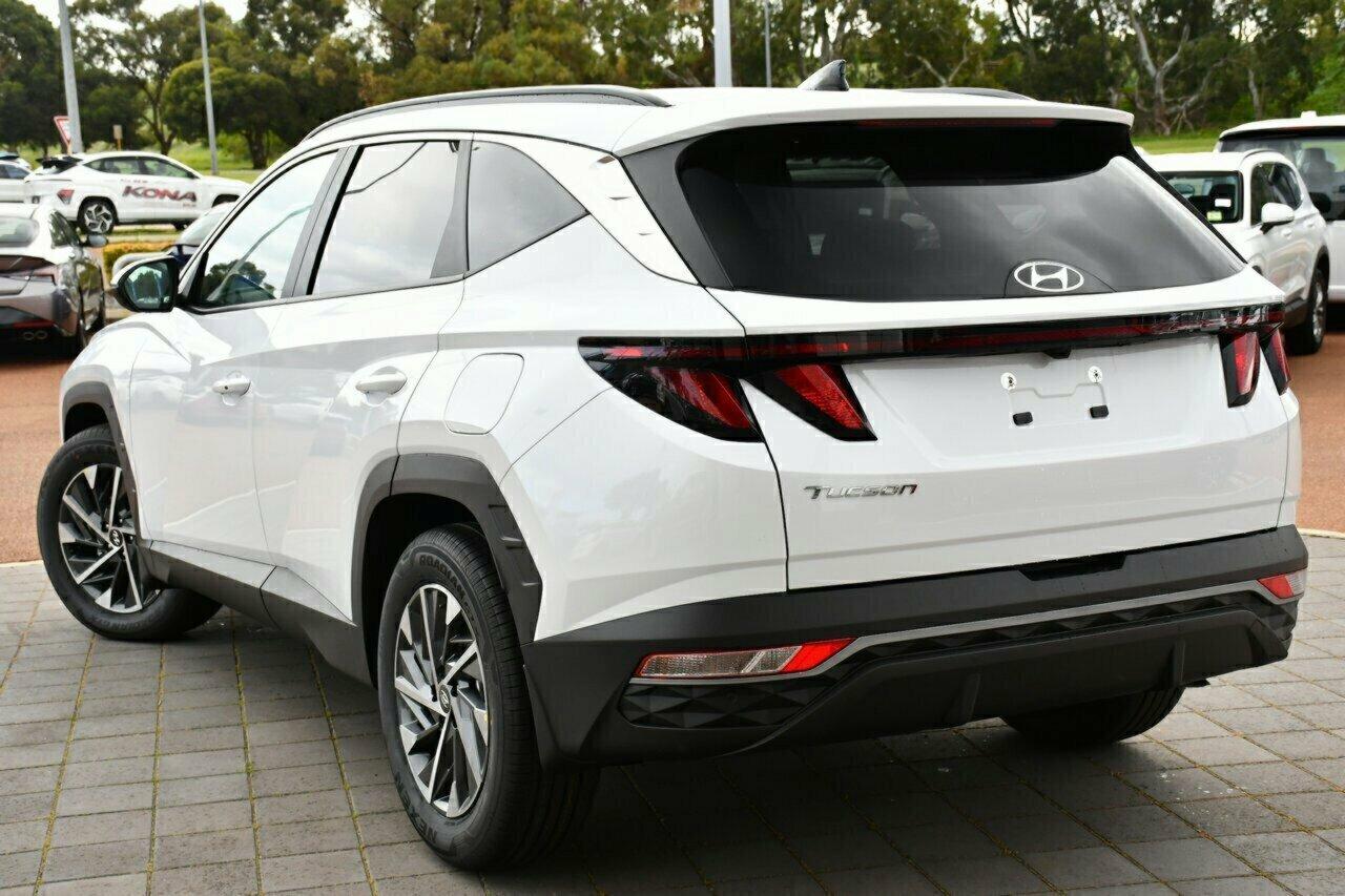 Hyundai Tucson image 3