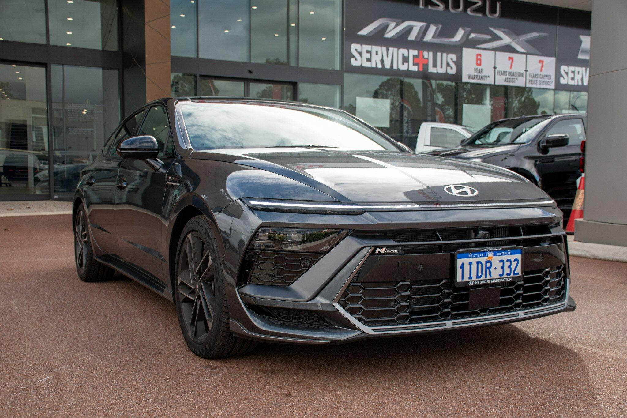 Hyundai Sonata image 1