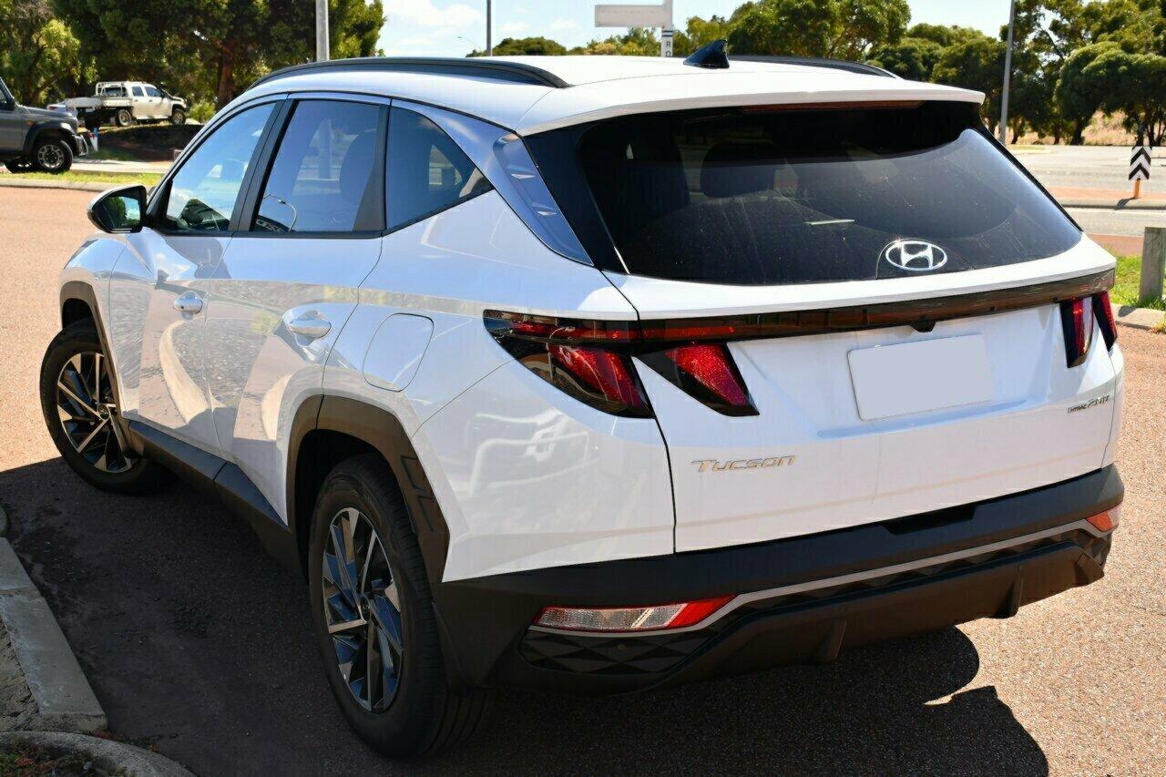 Hyundai Tucson image 3