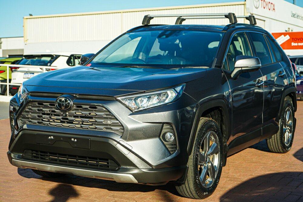 Toyota Rav4 image 4
