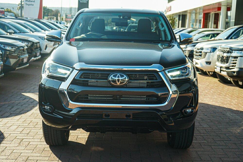 Toyota Hilux image 3