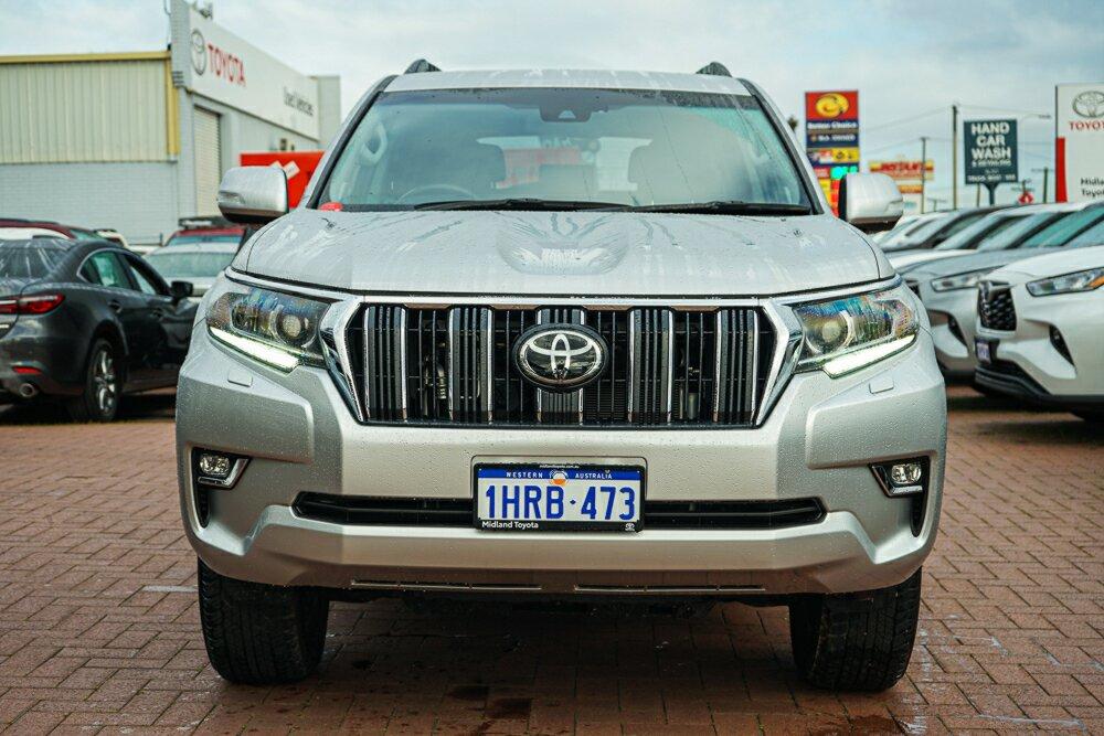 Toyota Landcruiser Prado image 3