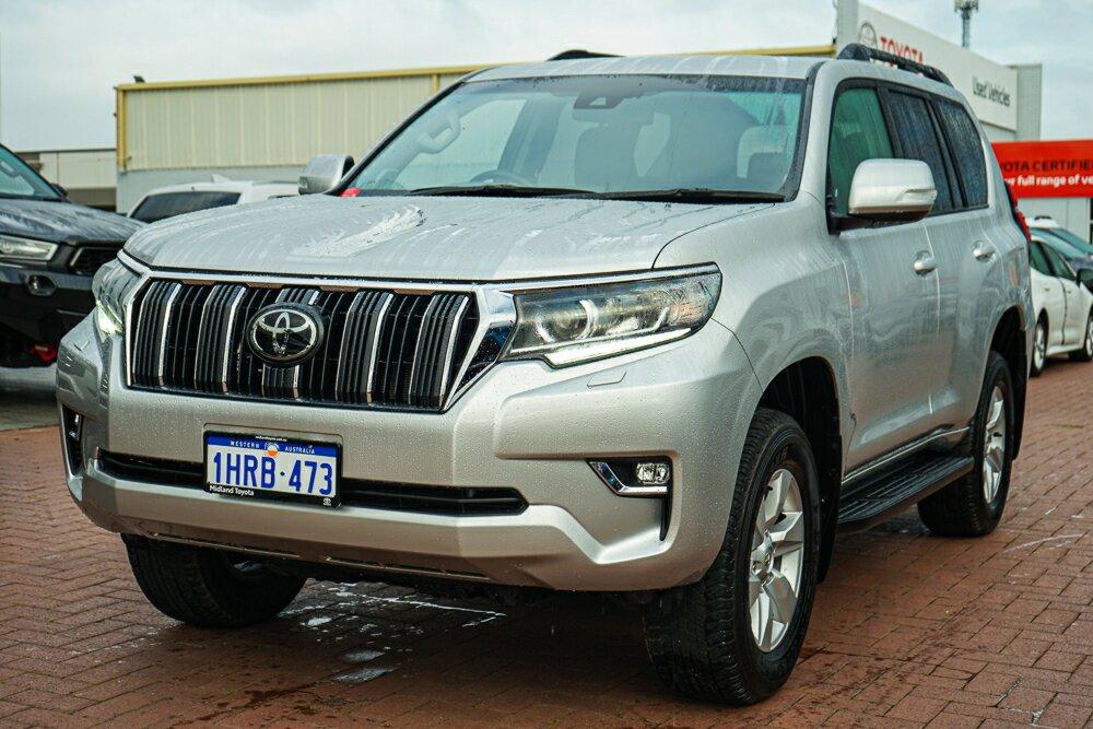 Toyota Landcruiser Prado image 4