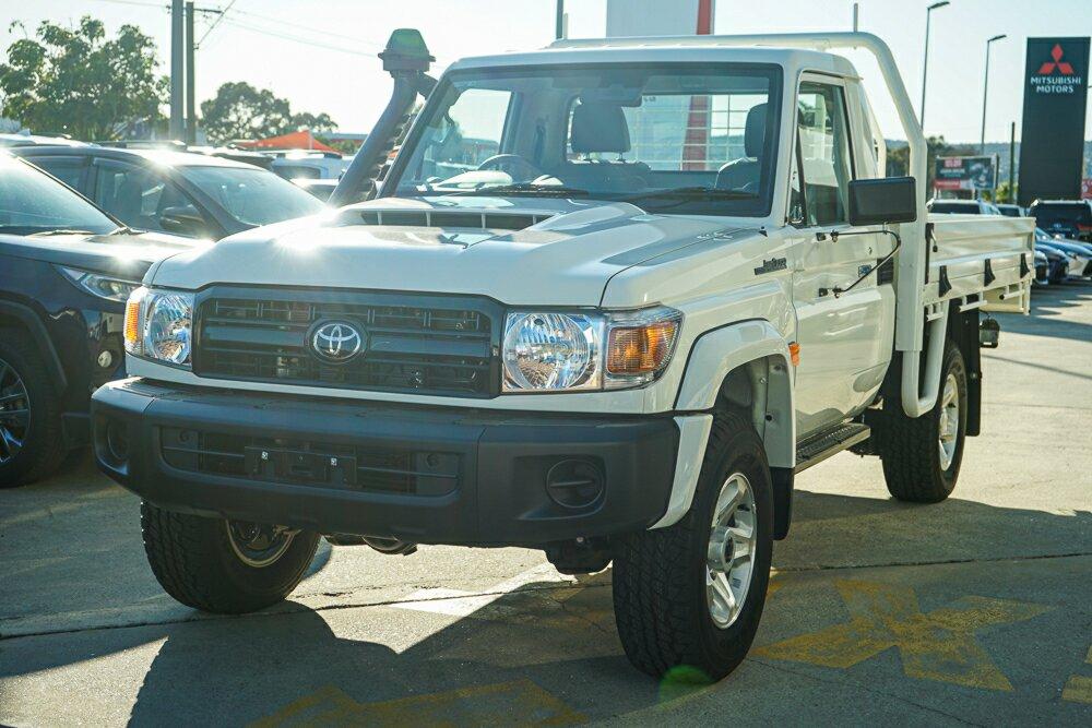 Toyota Landcruiser image 4