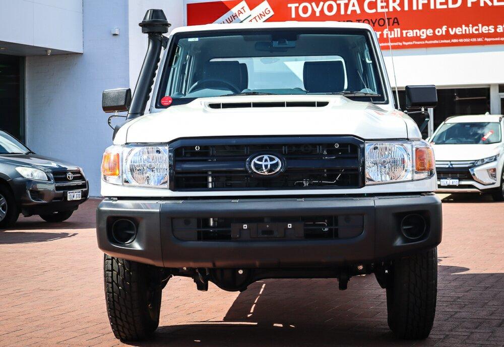 Toyota Landcruiser image 3
