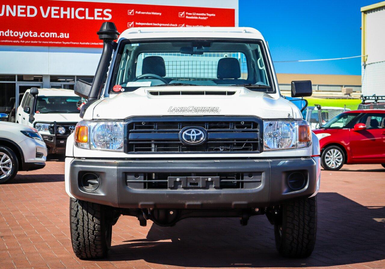 Toyota Landcruiser image 3