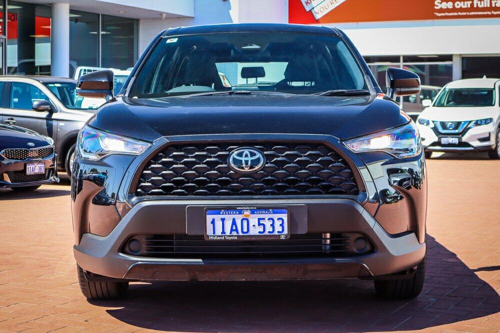 Toyota Corolla Cross image 3