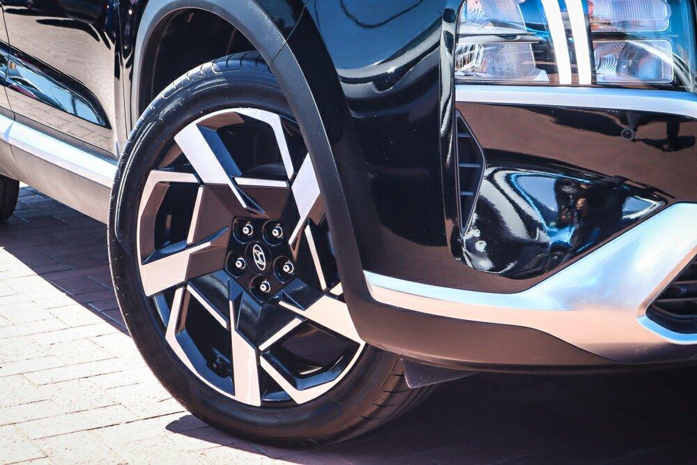Hyundai Santa Fe image 2