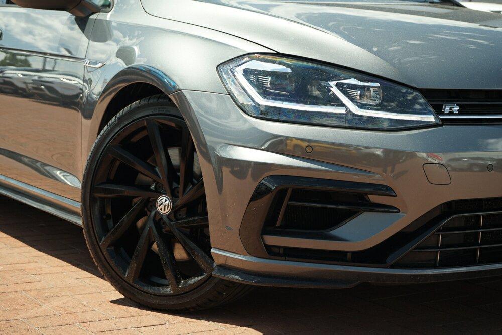 Volkswagen Golf image 2