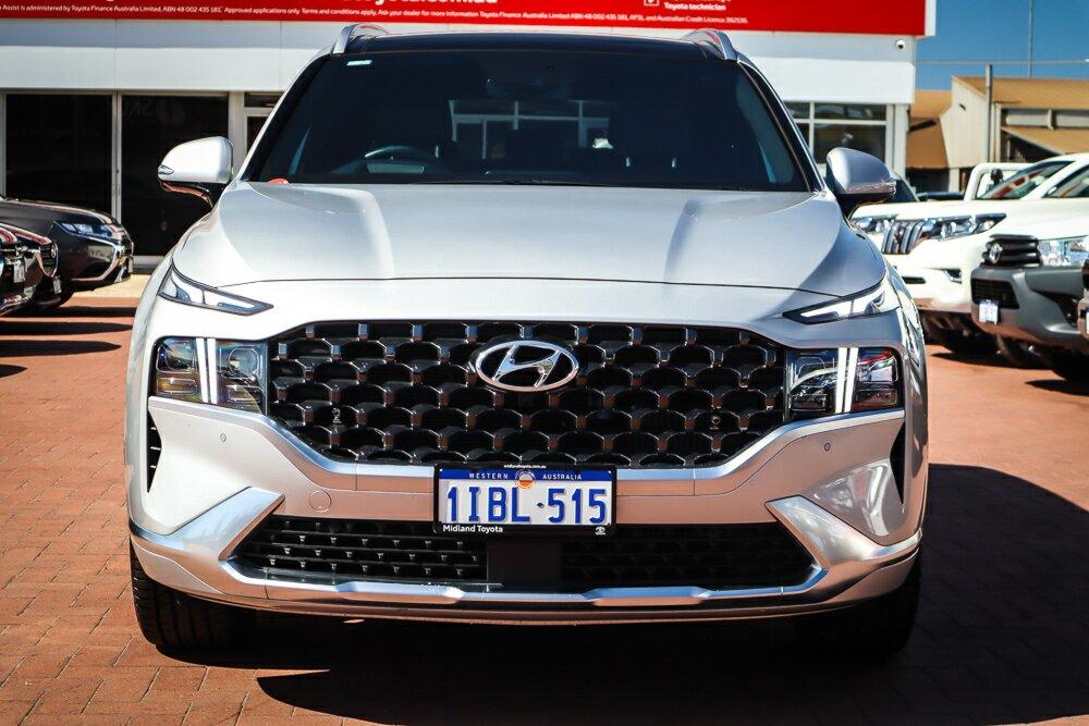 Hyundai Santa Fe image 3