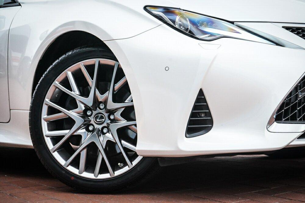 Lexus Rc image 2