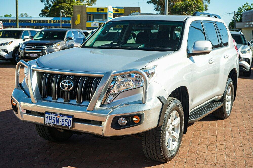 Toyota Landcruiser Prado image 4