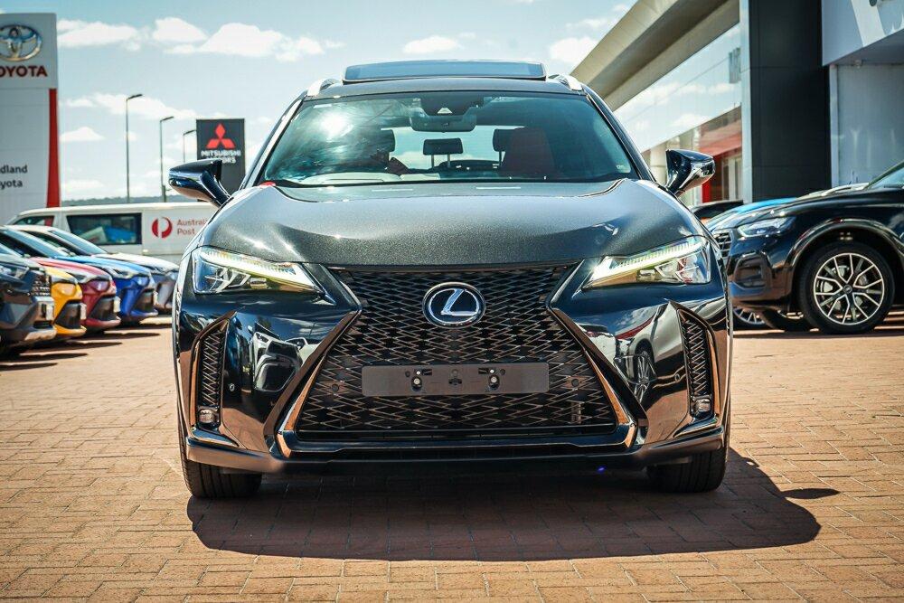 Lexus Ux image 3