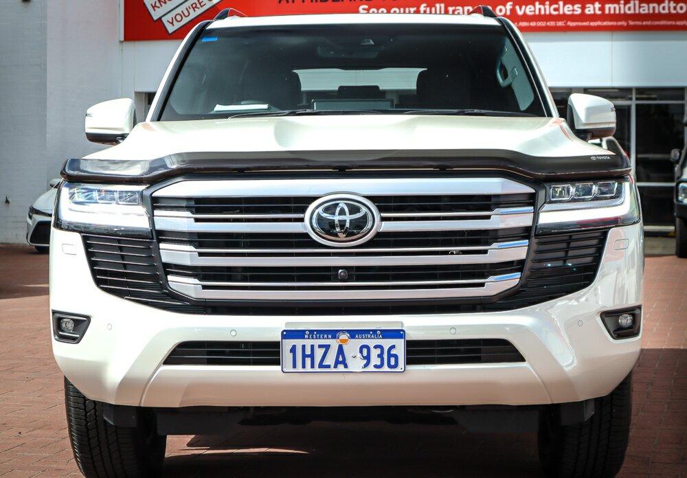 Toyota Landcruiser image 3