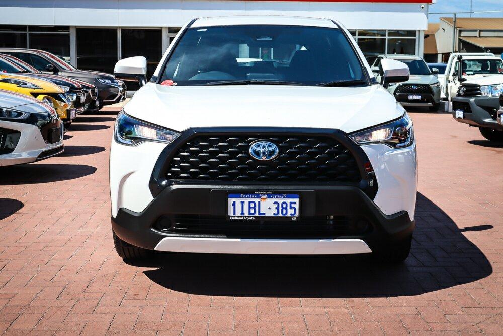 Toyota Corolla Cross image 3