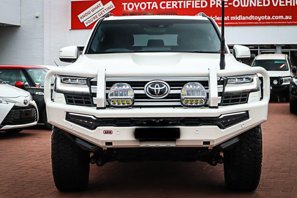 Toyota Landcruiser image 3