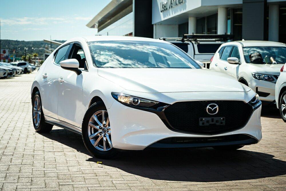 Mazda 3 image 1