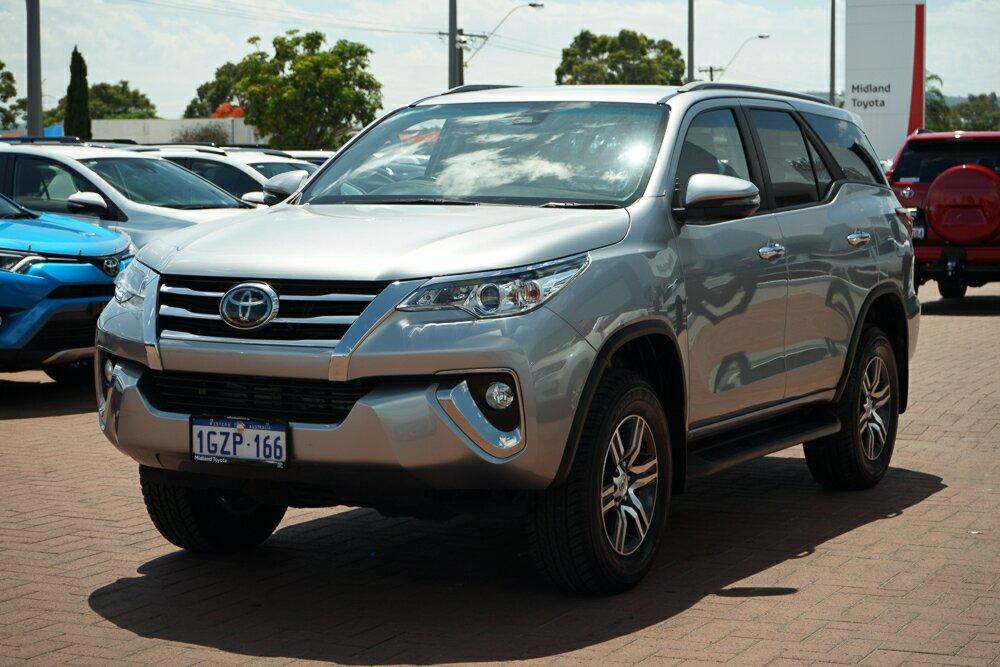 Toyota Fortuner image 4