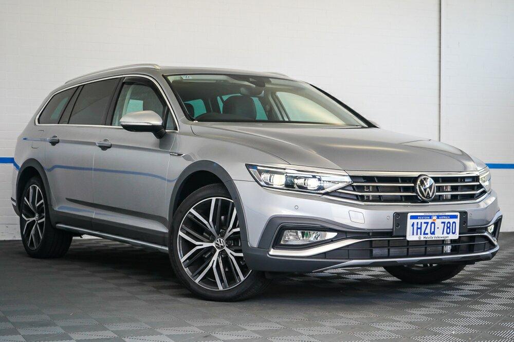 Volkswagen Passat image 1