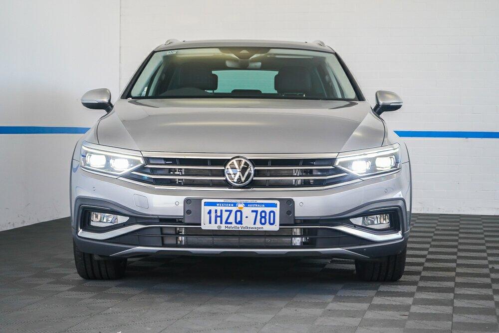 Volkswagen Passat image 3