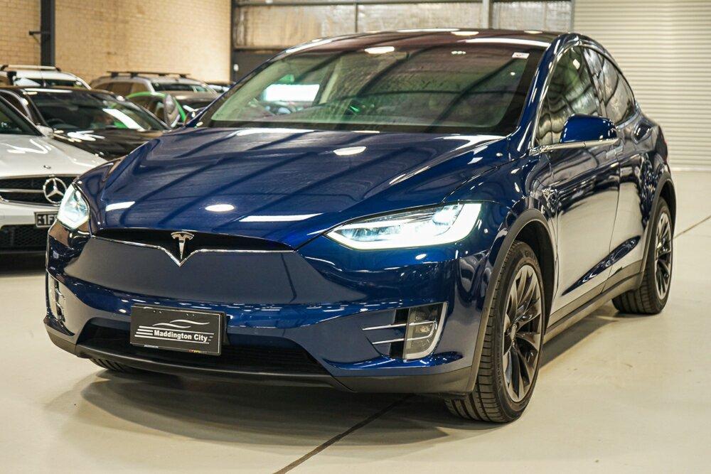 Tesla Model X image 4