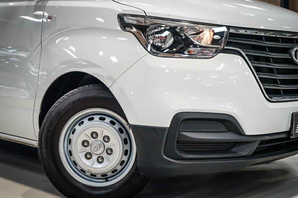Hyundai Iload image 2