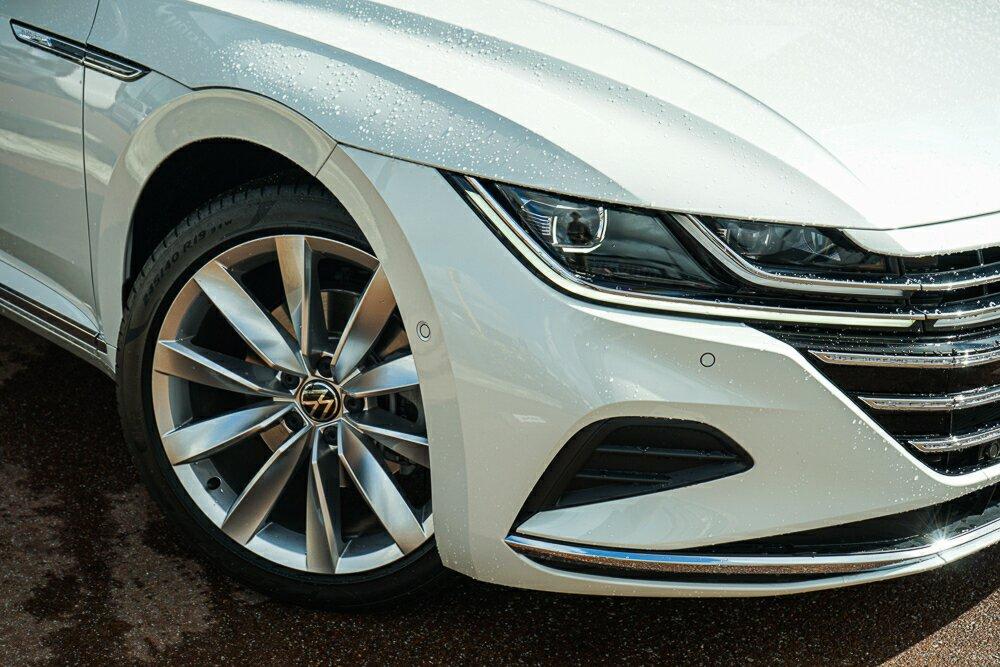 Volkswagen Arteon image 2