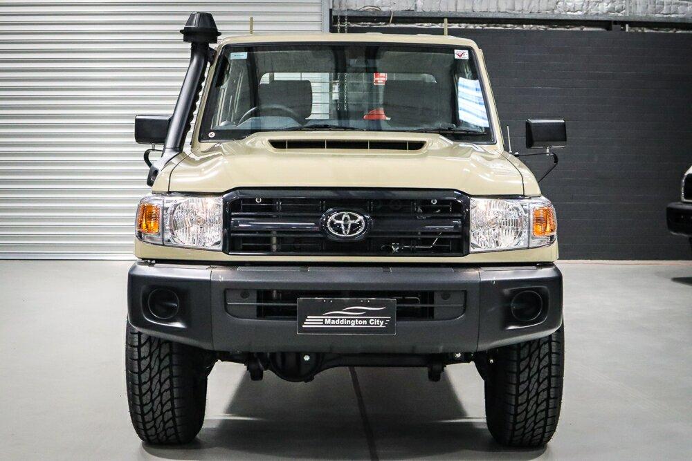 Toyota Landcruiser image 3