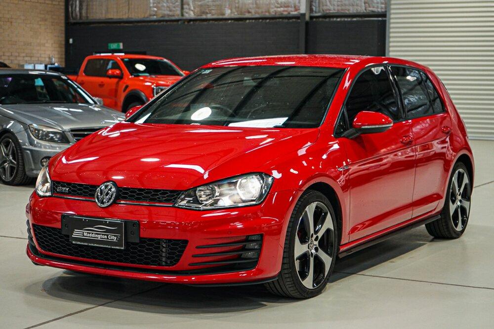 Volkswagen Golf image 4