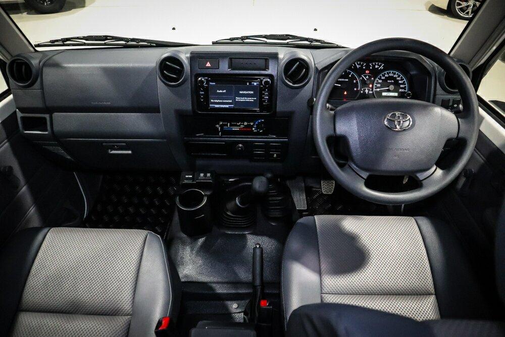 Toyota Landcruiser image 3
