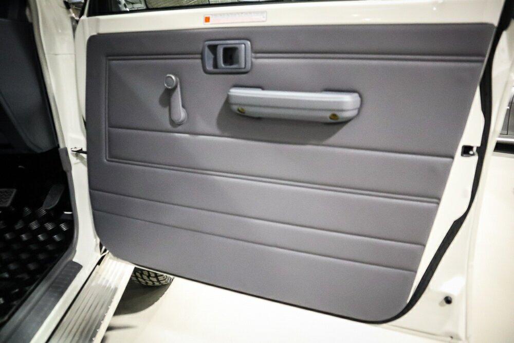 Toyota Landcruiser image 4