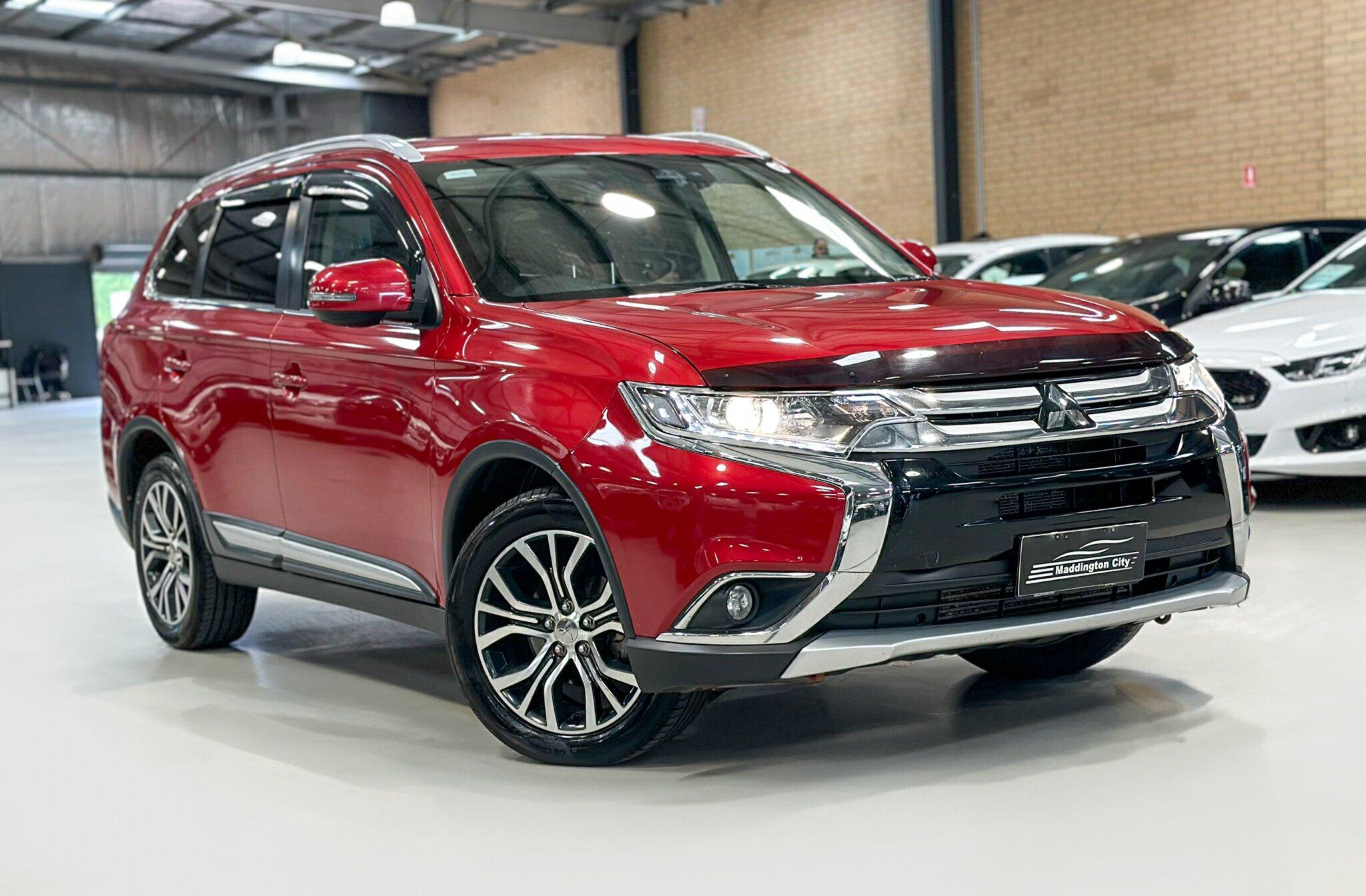 Mitsubishi Outlander image 1