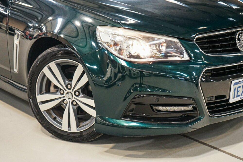Holden Commodore image 2