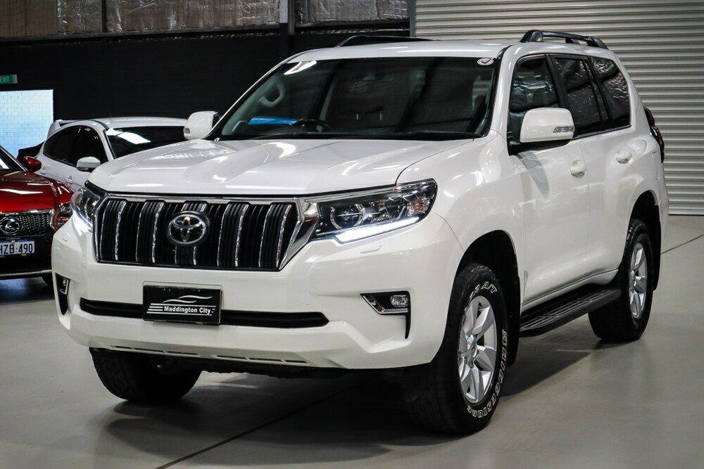 Toyota Landcruiser Prado image 4