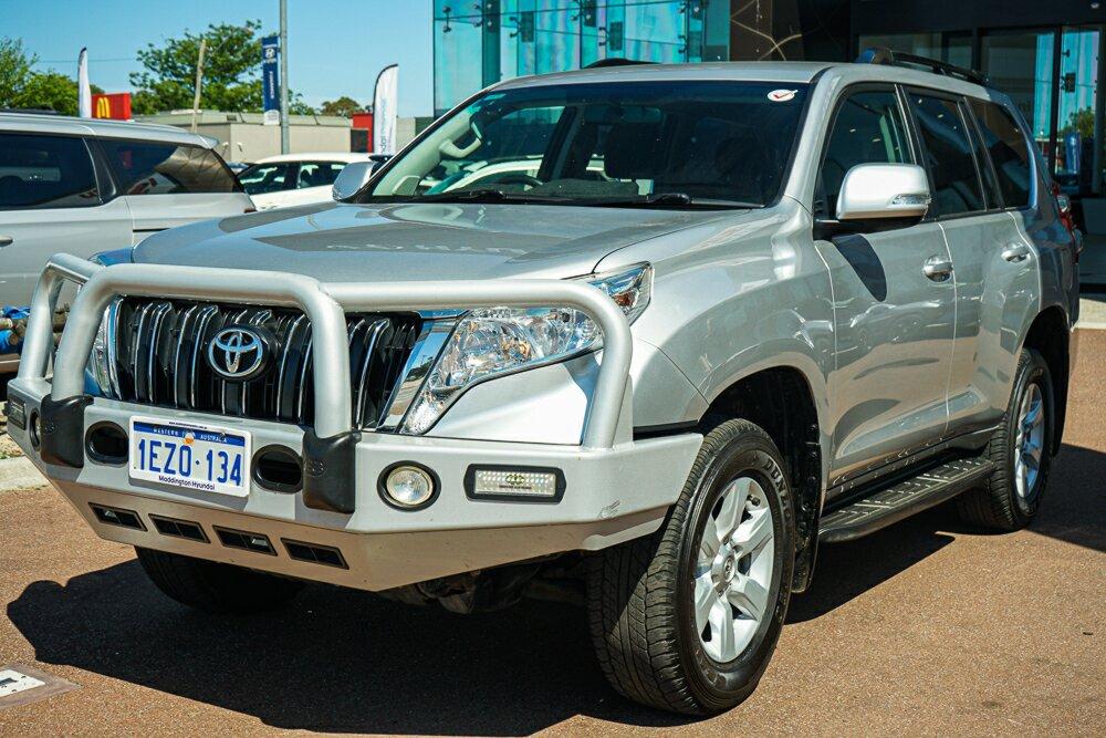 Toyota Landcruiser Prado image 4